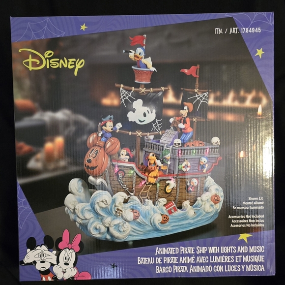Disney ANIMATED PIRATE SHIP WITH LIGHTS AND MUSIC